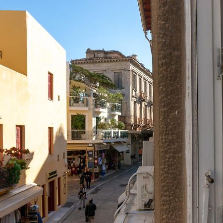 Hadrians Den In Heart Of Plaka By Jj Hospitality Apartment Athena Bagian luar foto