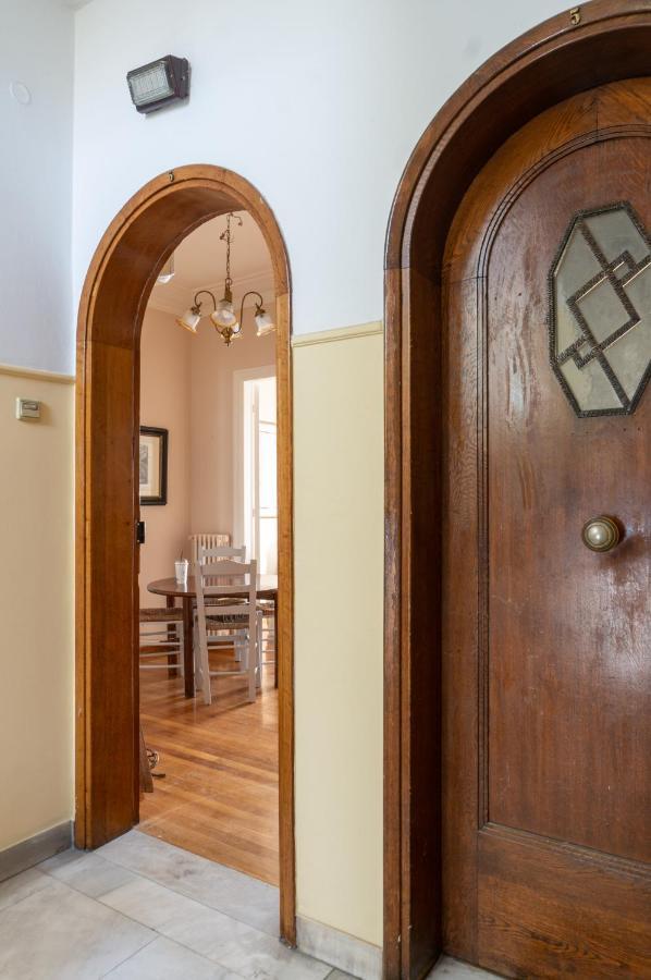 Hadrians Den In Heart Of Plaka By Jj Hospitality Apartment Athena Bagian luar foto
