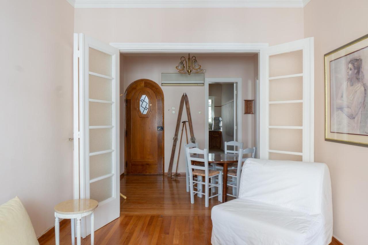Hadrians Den In Heart Of Plaka By Jj Hospitality Apartment Athena Bagian luar foto