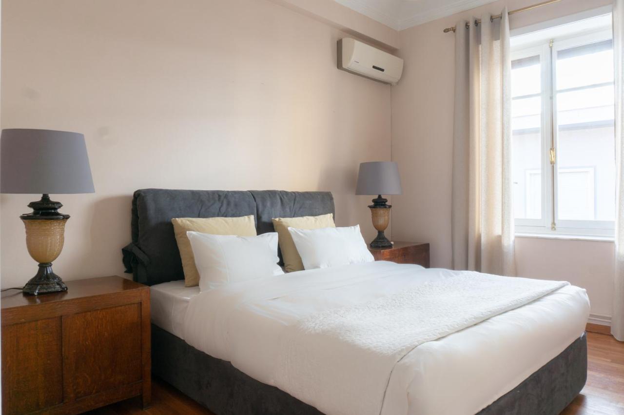 Hadrians Den In Heart Of Plaka By Jj Hospitality Apartment Athena Bagian luar foto