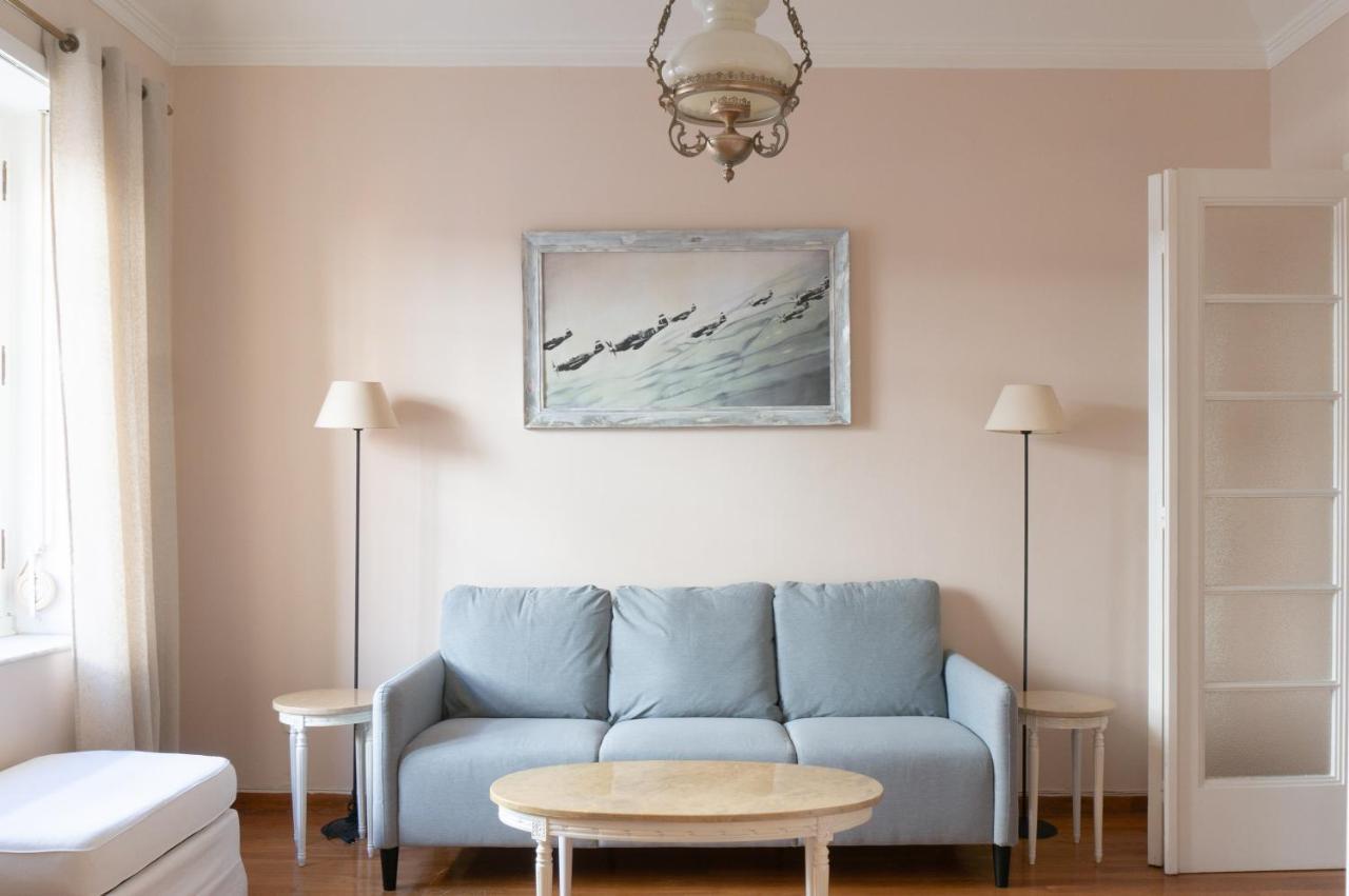 Hadrians Den In Heart Of Plaka By Jj Hospitality Apartment Athena Bagian luar foto
