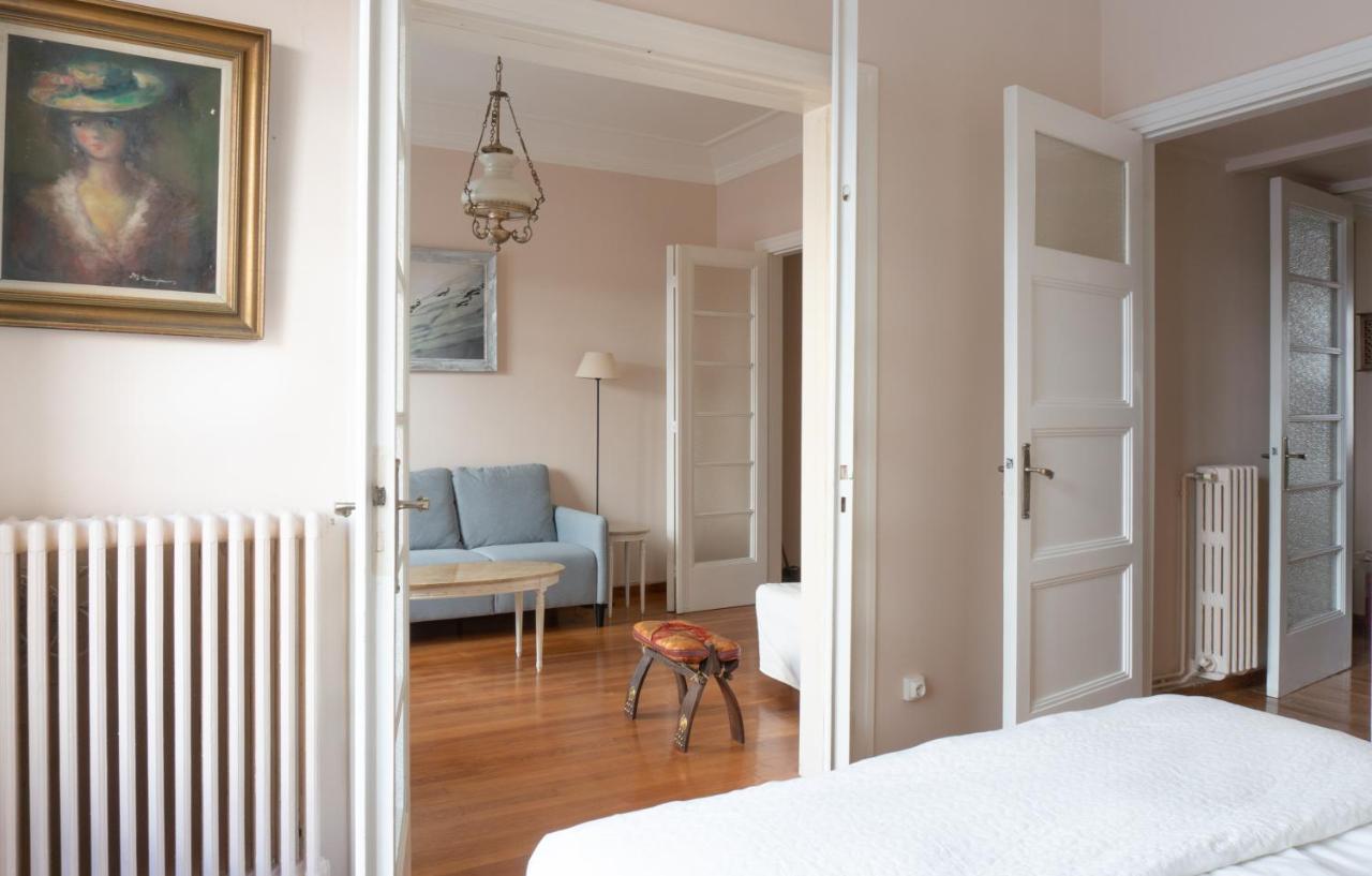 Hadrians Den In Heart Of Plaka By Jj Hospitality Apartment Athena Bagian luar foto